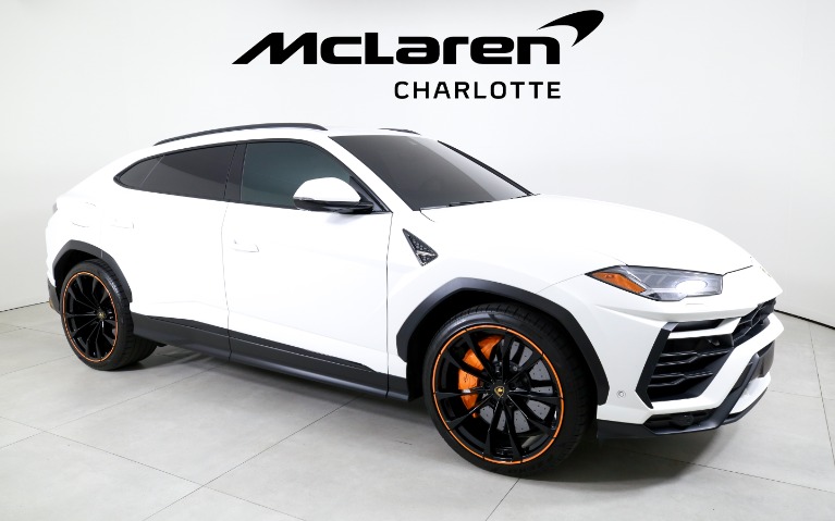 Used-2022-LAMBORGHINI-URUS