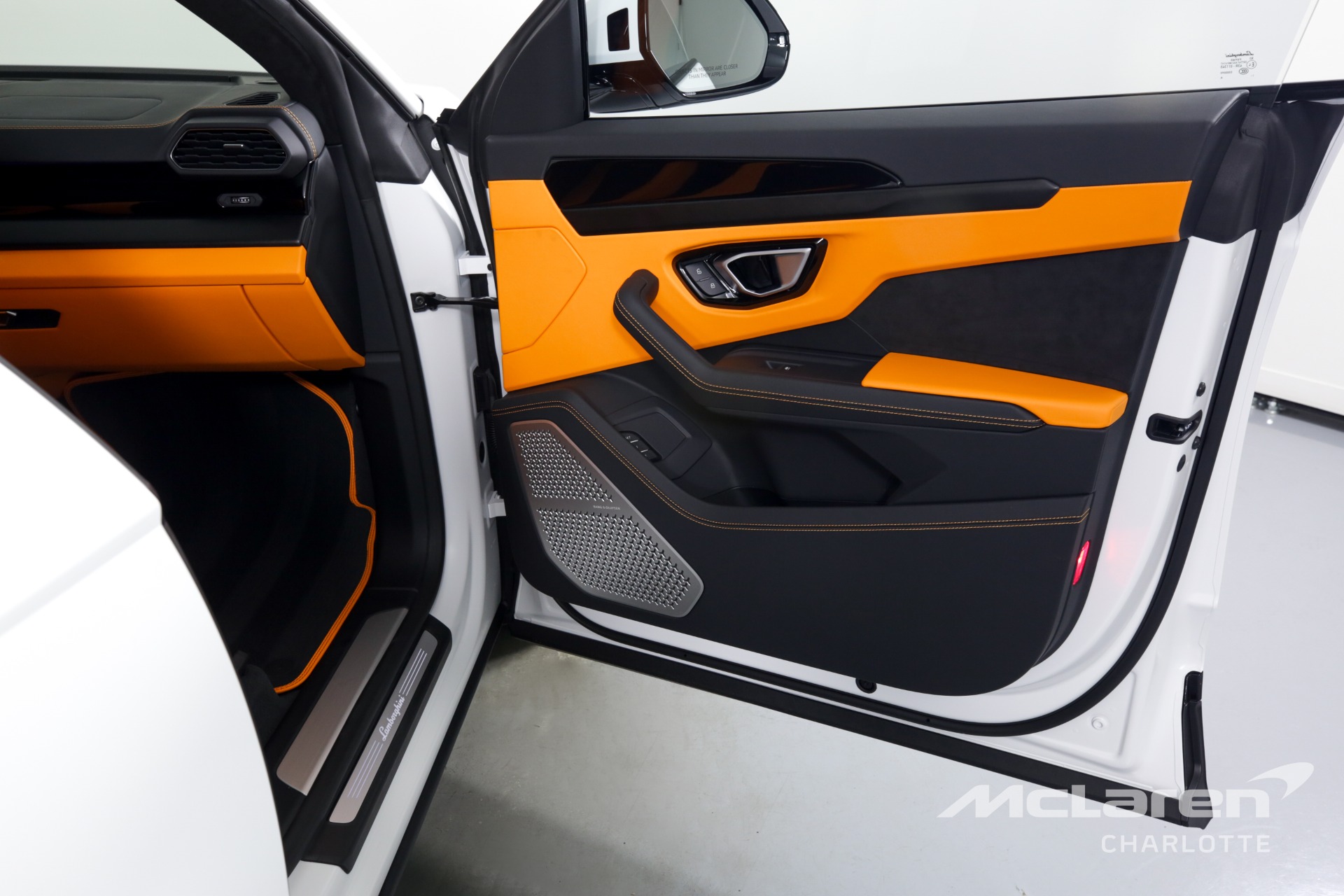 Used 2022 LAMBORGHINI URUS | Charlotte, NC