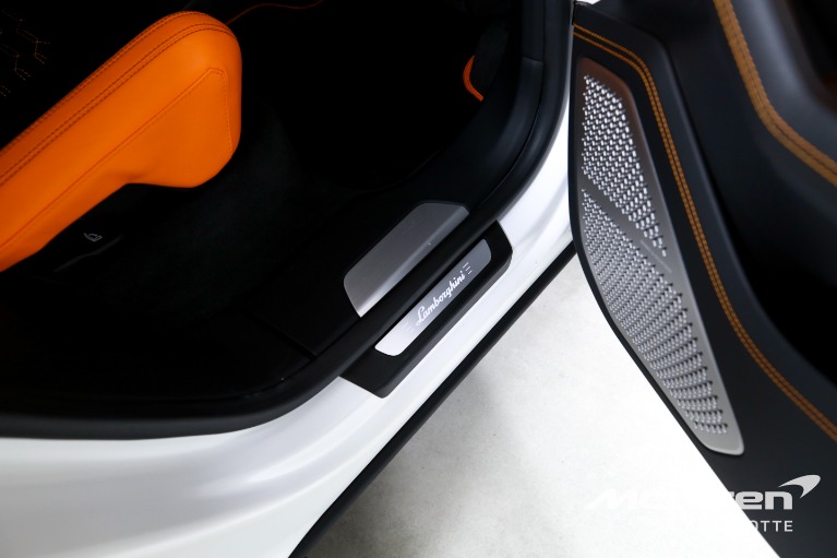 Used-2022-LAMBORGHINI-URUS
