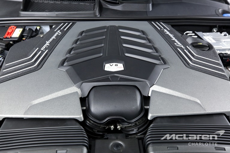 Used-2022-LAMBORGHINI-URUS