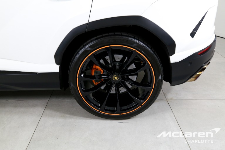 Used-2022-LAMBORGHINI-URUS