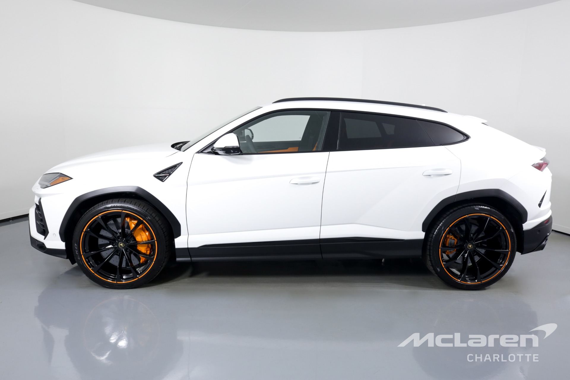 Used 2022 LAMBORGHINI URUS | Charlotte, NC