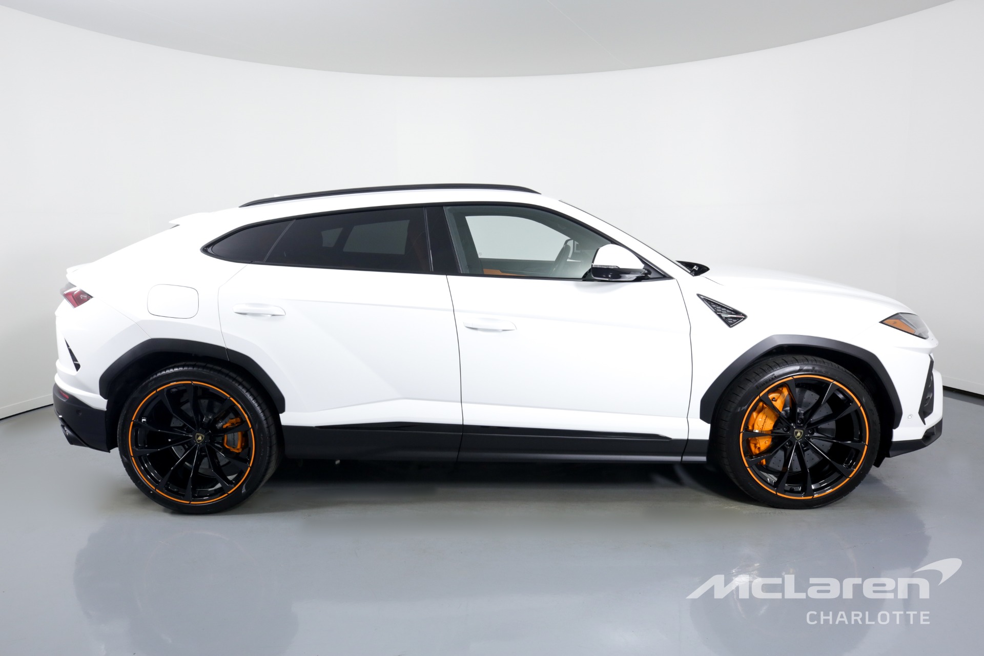 Used 2022 LAMBORGHINI URUS | Charlotte, NC