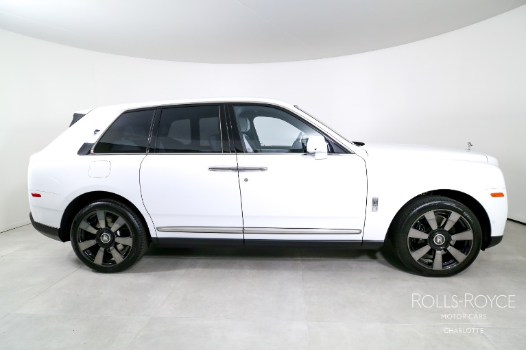 Used-2022-Rolls-Royce-CULLINAN