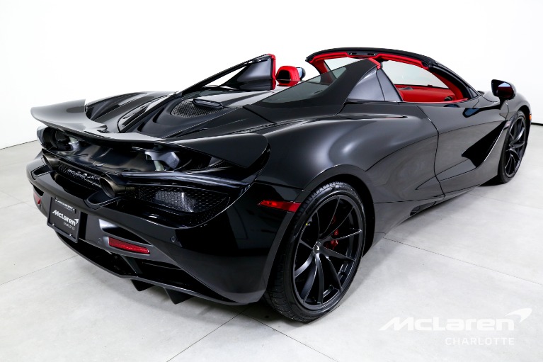 Used-2022-McLaren-720S-Spider-Performance