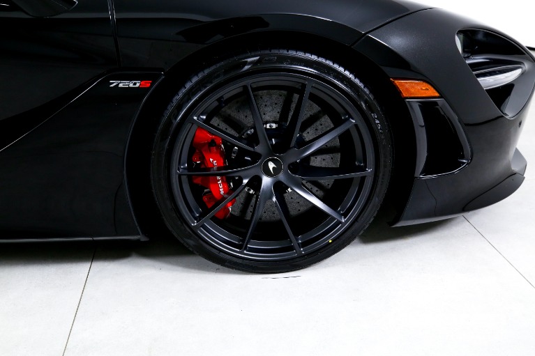 Used-2022-McLaren-720S-Spider-Performance