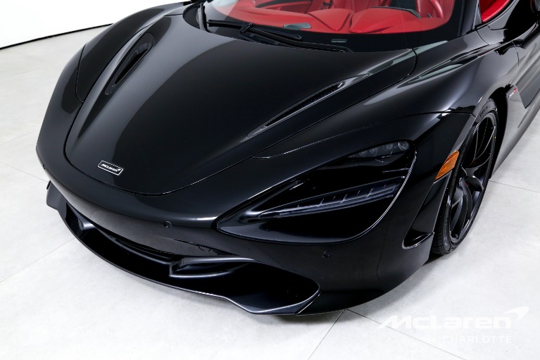 Used-2022-McLaren-720S-Spider-Performance