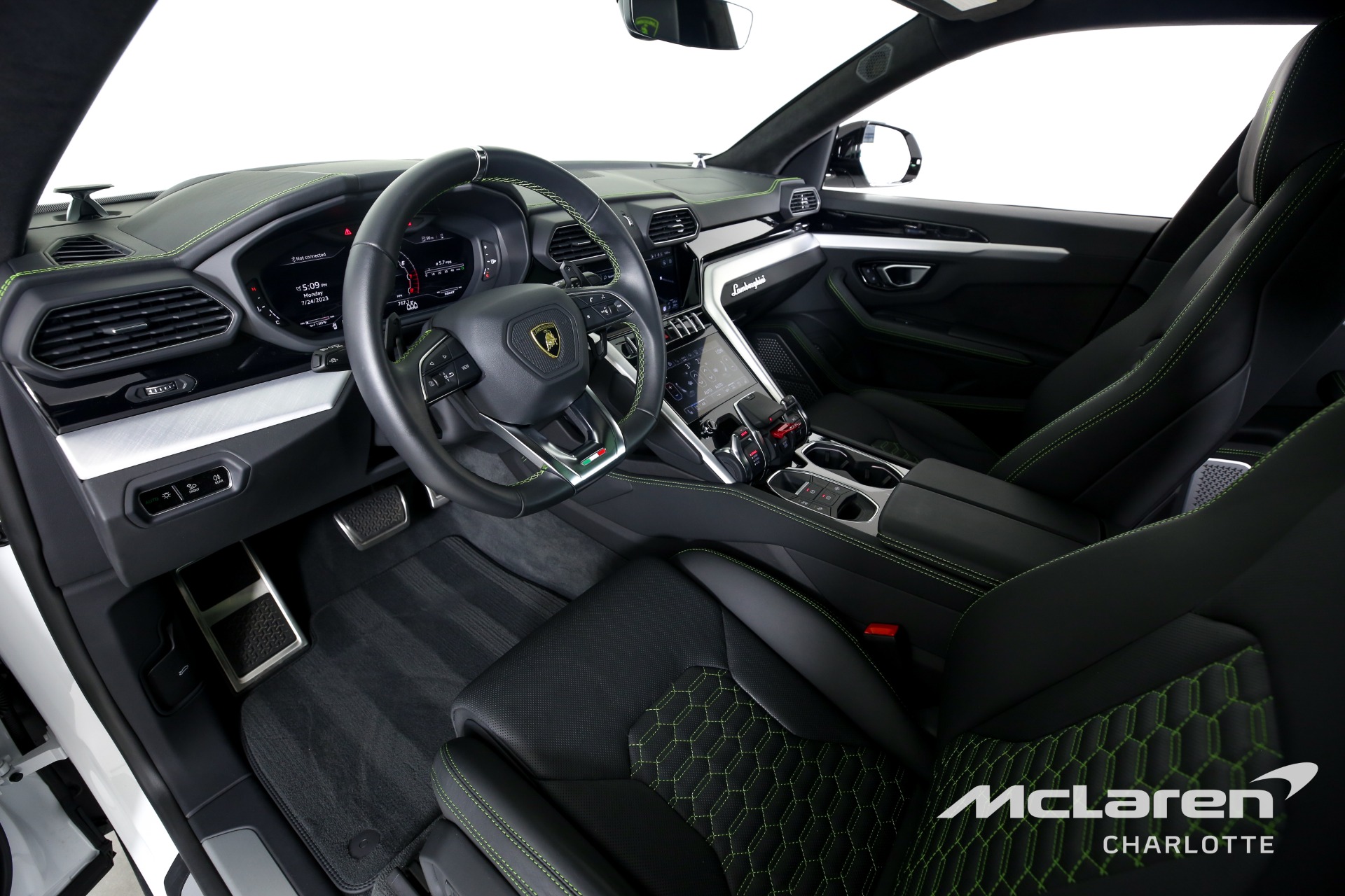 Used 2022 LAMBORGHINI URUS | Charlotte, NC