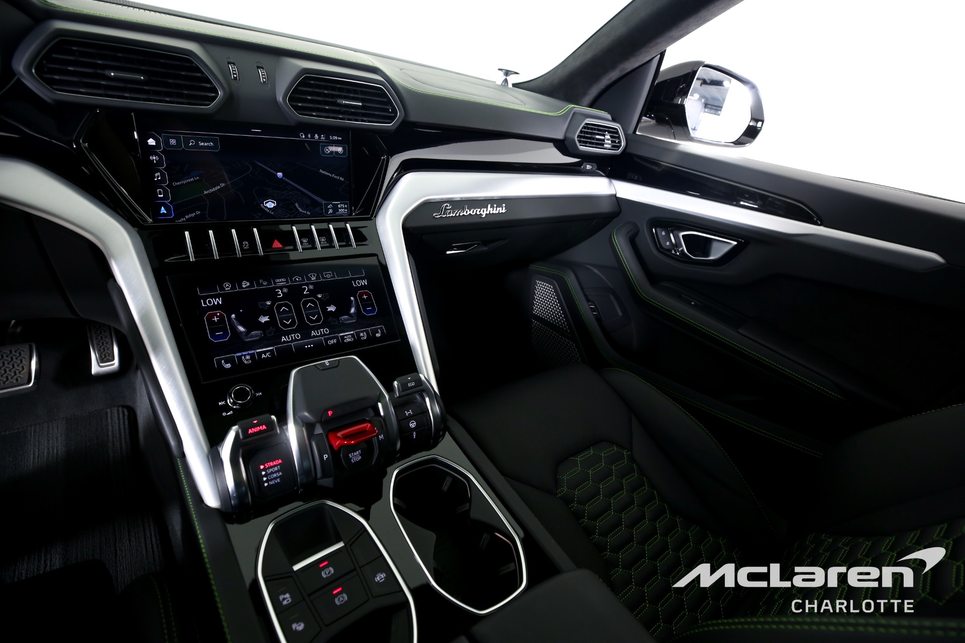 Used 2022 LAMBORGHINI URUS | Charlotte, NC