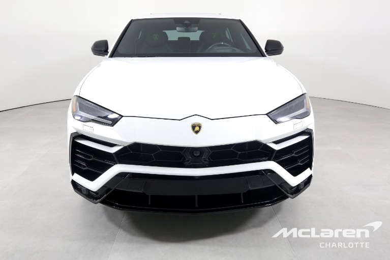Used-2022-LAMBORGHINI-URUS