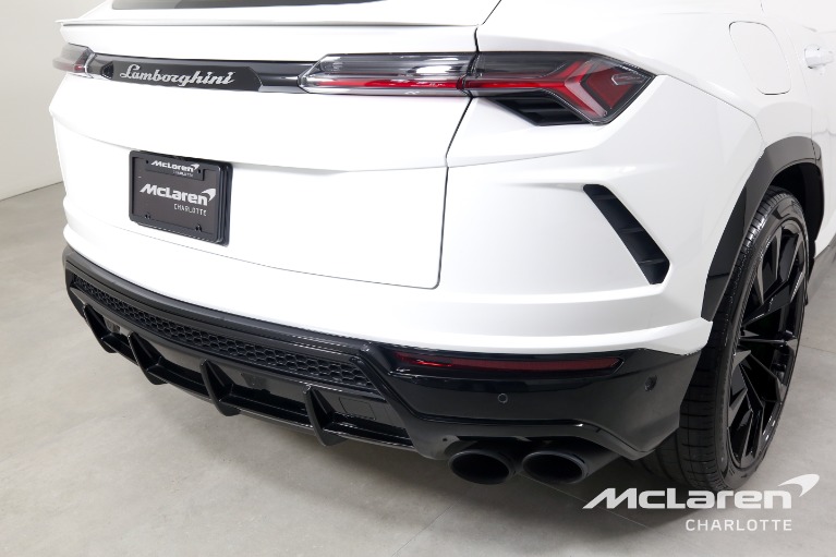 Used-2022-LAMBORGHINI-URUS
