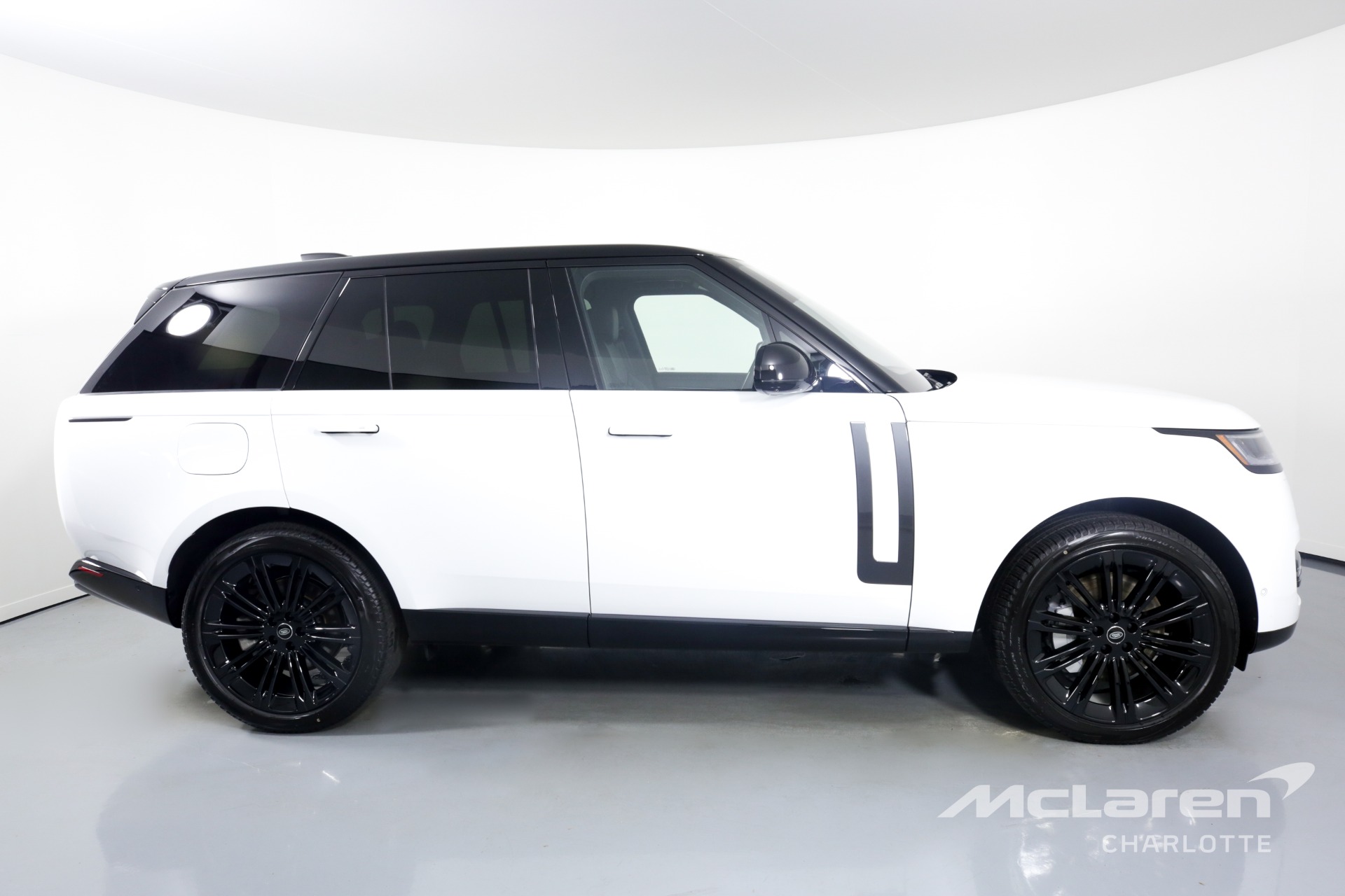 Used 2023 Land Rover Range Rover P530 SE | Charlotte, NC
