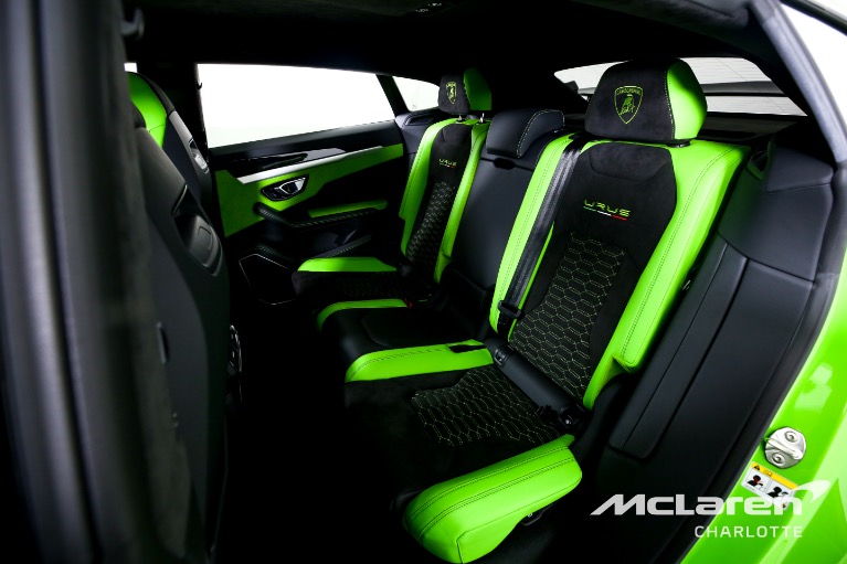 Used-2022-Lamborghini-Urus