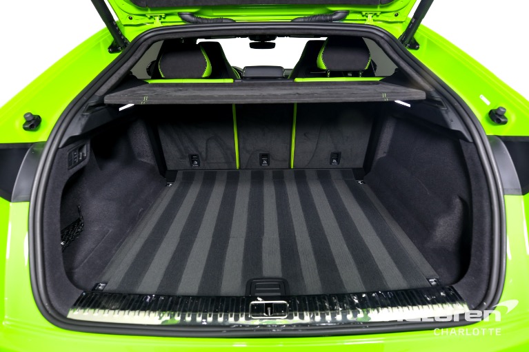 Used-2022-Lamborghini-Urus