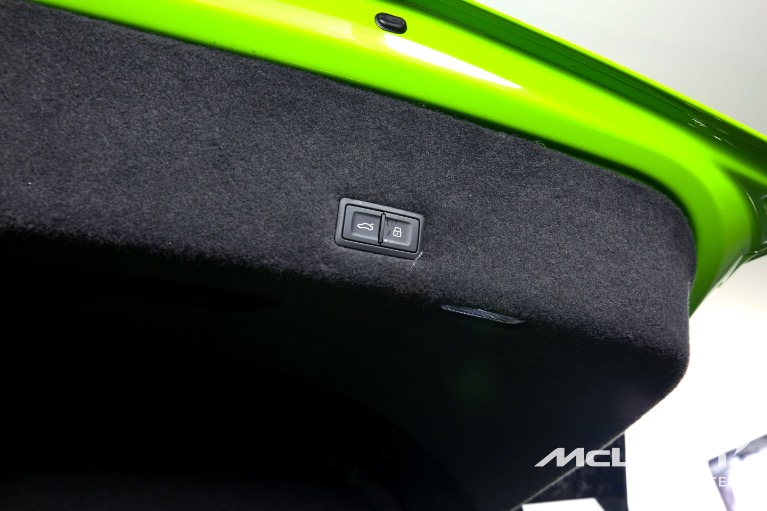 Used-2022-Lamborghini-Urus