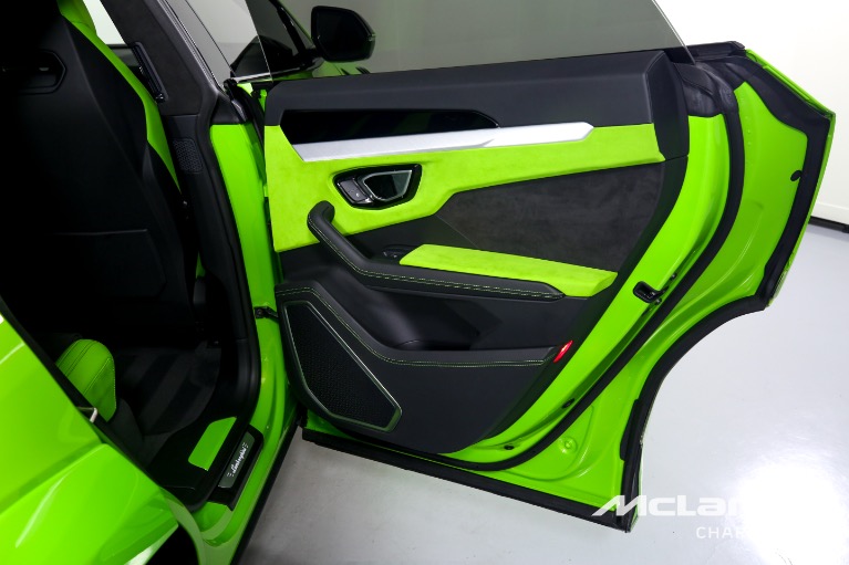 Used-2022-Lamborghini-Urus