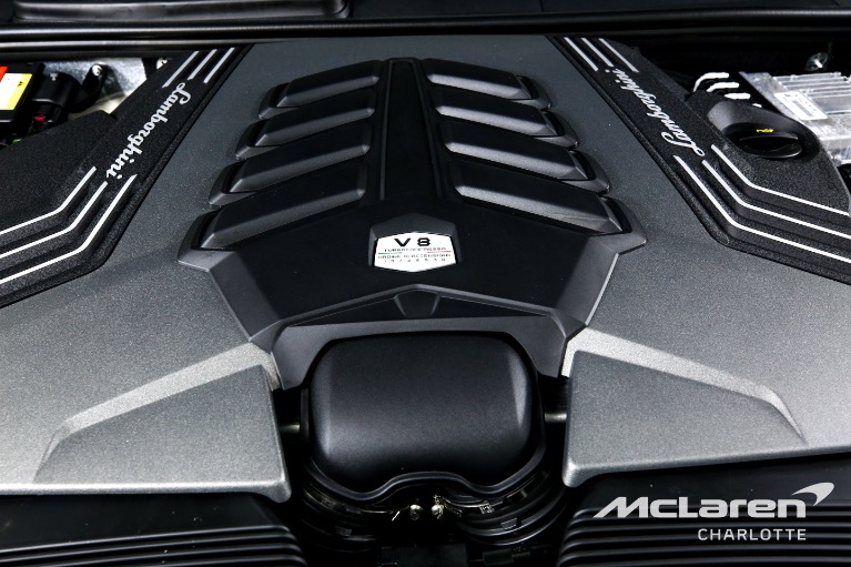 Used-2022-Lamborghini-Urus