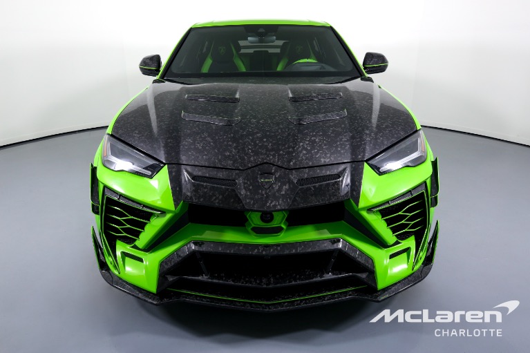 Used-2022-Lamborghini-Urus