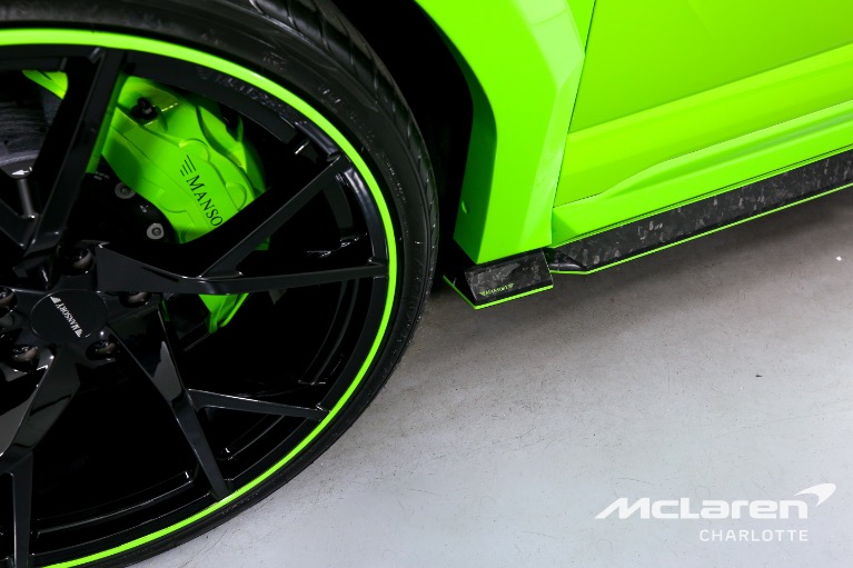 Used-2022-Lamborghini-Urus
