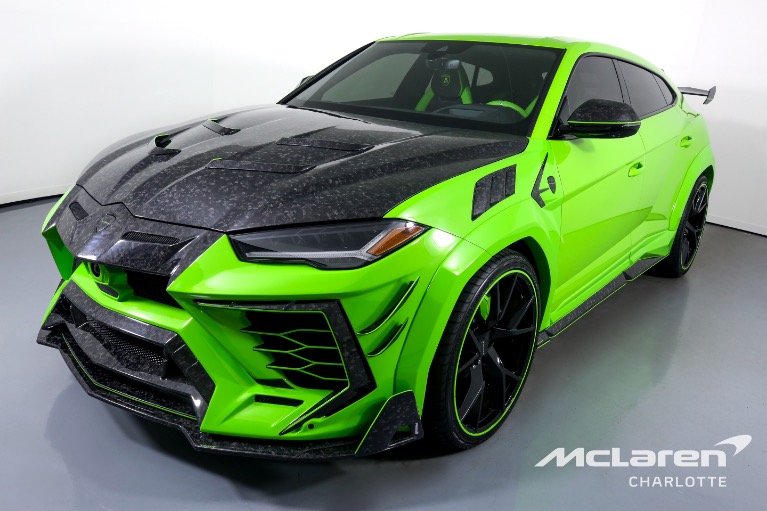 Used-2022-Lamborghini-Urus