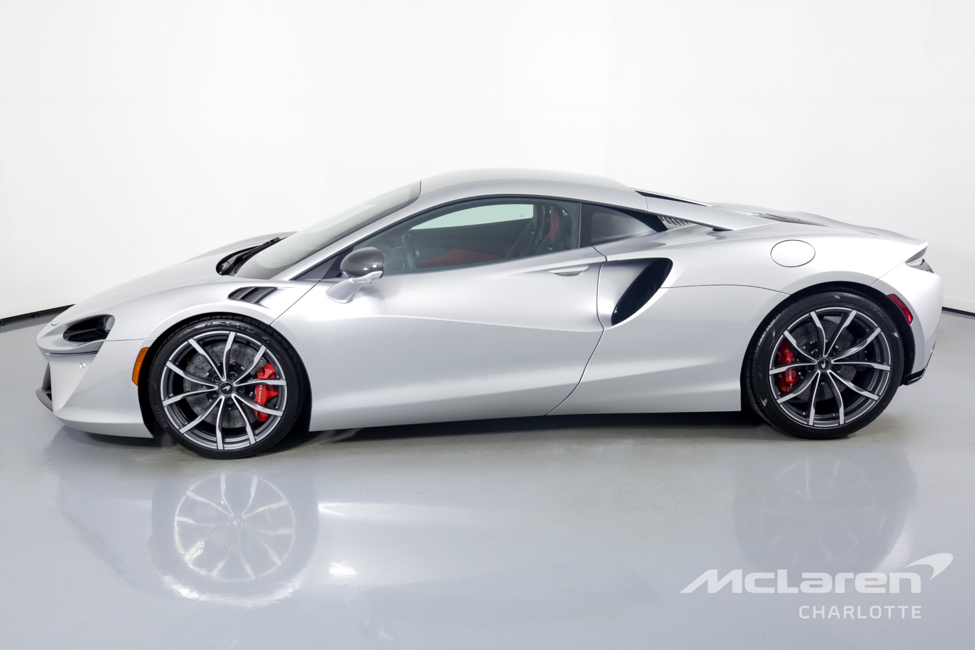 Used 2023 McLaren Artura | Charlotte, NC