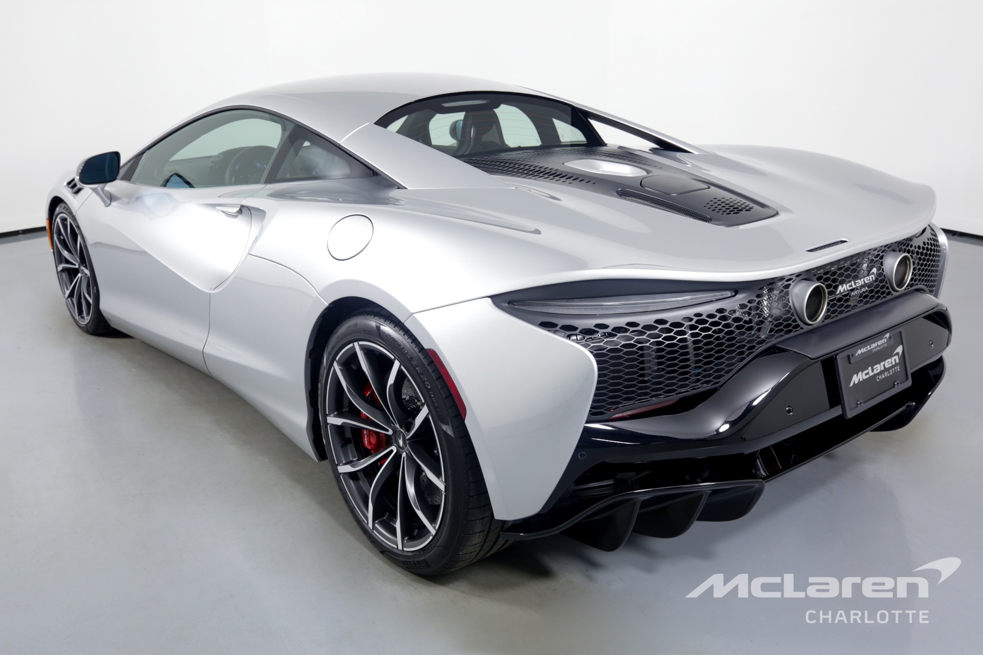 Used 2023 McLaren Artura | Charlotte, NC