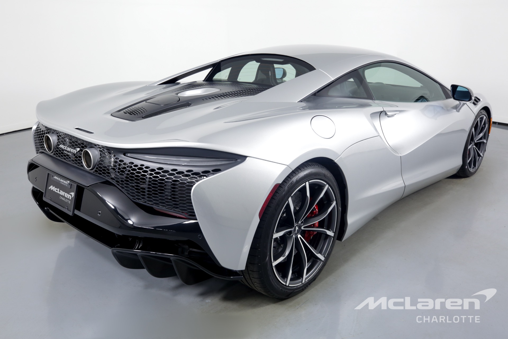 Used 2023 McLaren Artura | Charlotte, NC