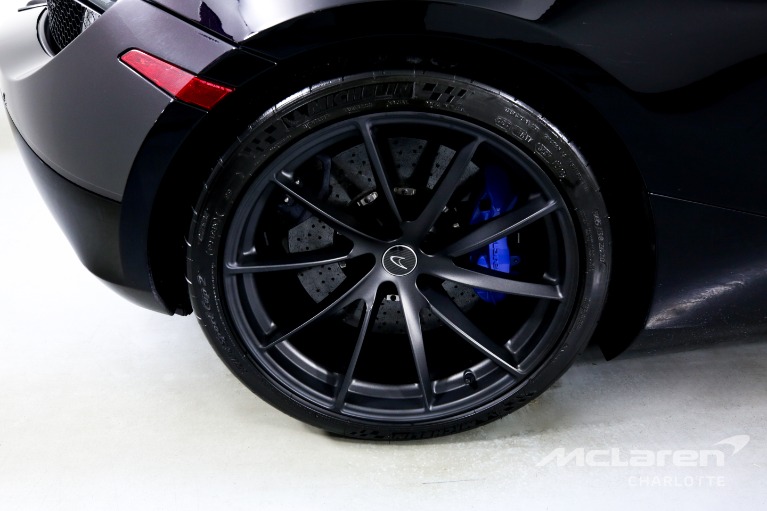Used-2020-McLaren-720S-Spider-Performance
