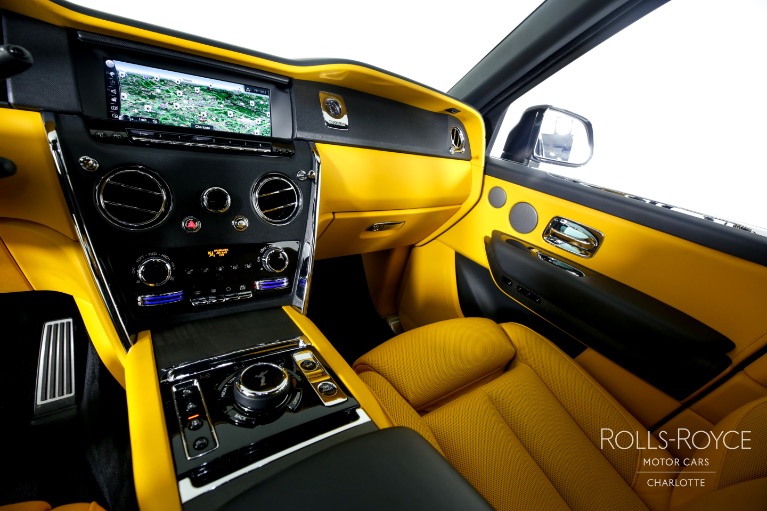 Used-2021-Rolls-Royce-Cullinan
