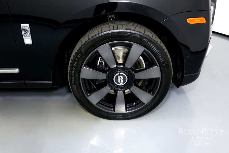 Used-2021-Rolls-Royce-Cullinan