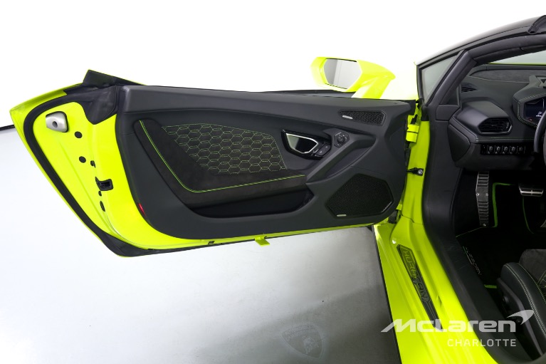 Used-2022-Lamborghini-Huracan-LP-610-2-EVO-Spyder