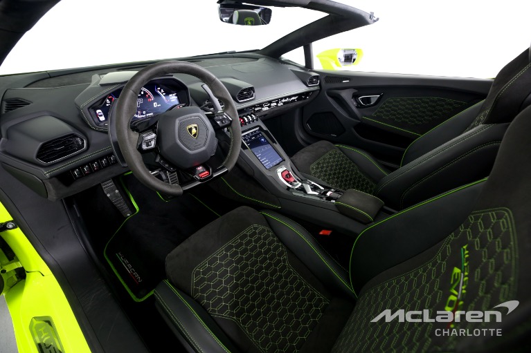 Used-2022-Lamborghini-Huracan-LP-610-2-EVO-Spyder
