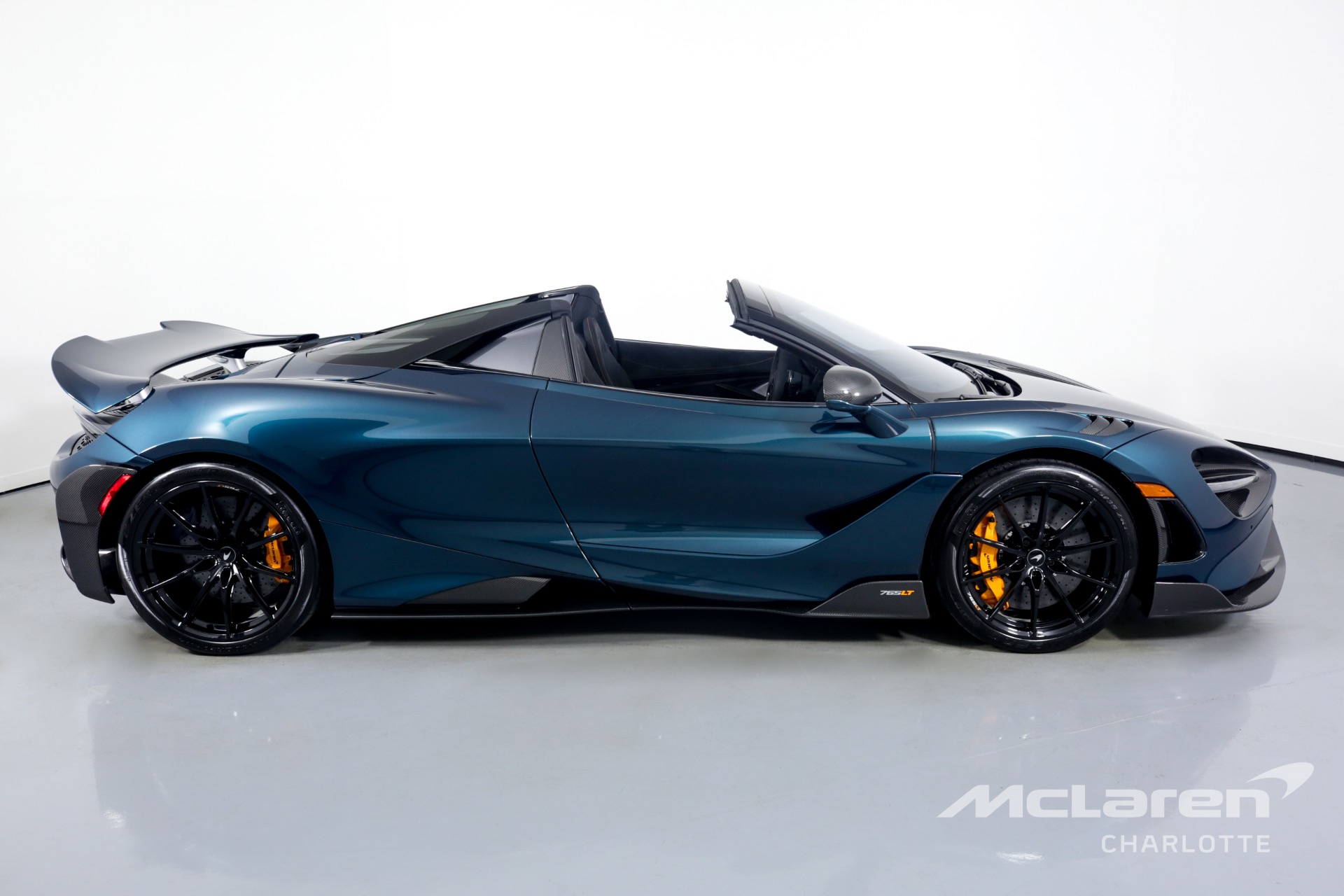 Used 2022 McLaren 765LT Spider | Charlotte, NC