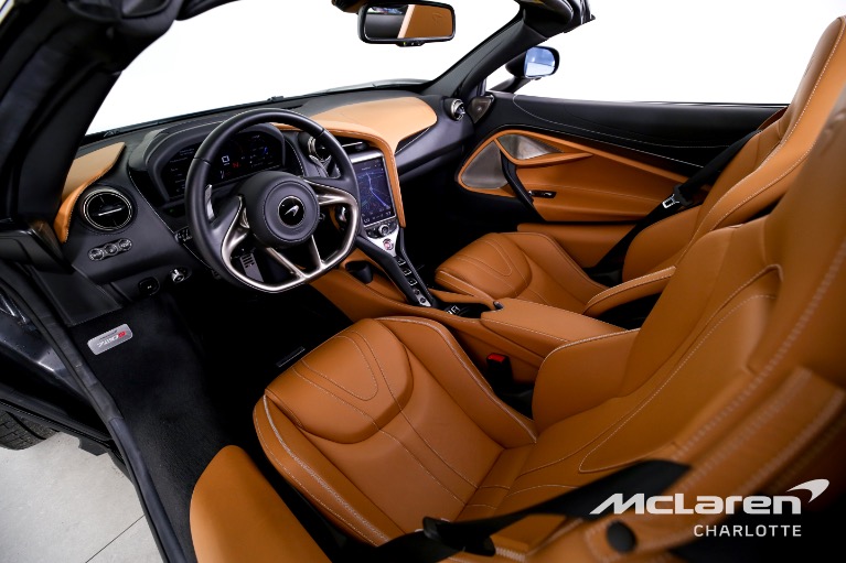 Used-2022-McLaren-720S-Spider-LUXURY