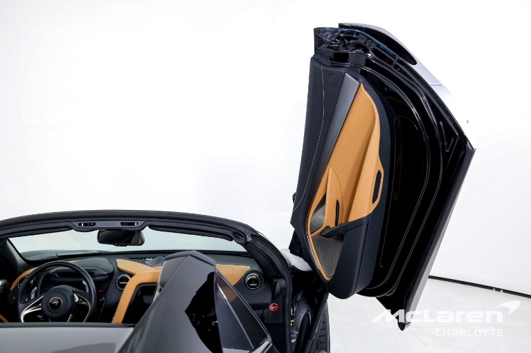 Used-2022-McLaren-720S-Spider-LUXURY