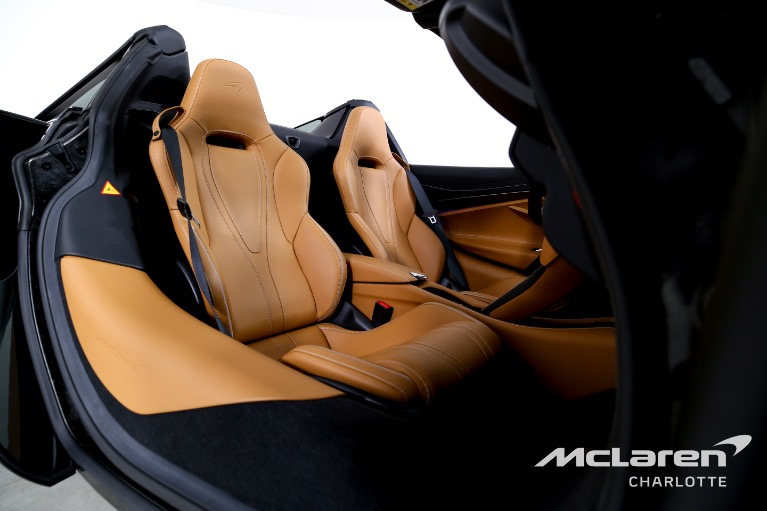 Used-2022-McLaren-720S-Spider-LUXURY