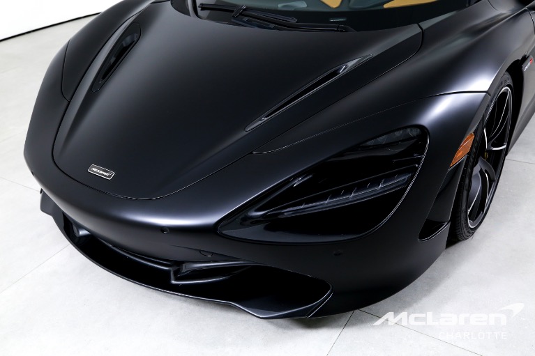 Used-2022-McLaren-720S-Spider-LUXURY