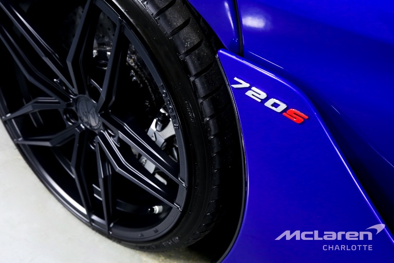 Used-2019-McLaren-720S-LUXURY