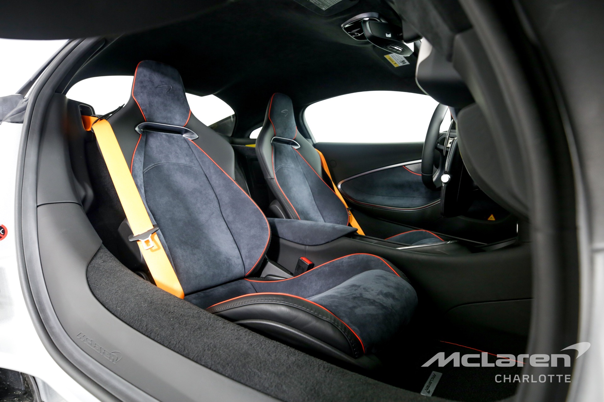 Used 2023 McLaren Artura | Charlotte, NC