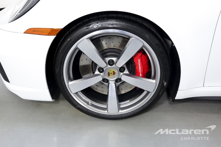 Used-2021-Porsche-911-Turbo