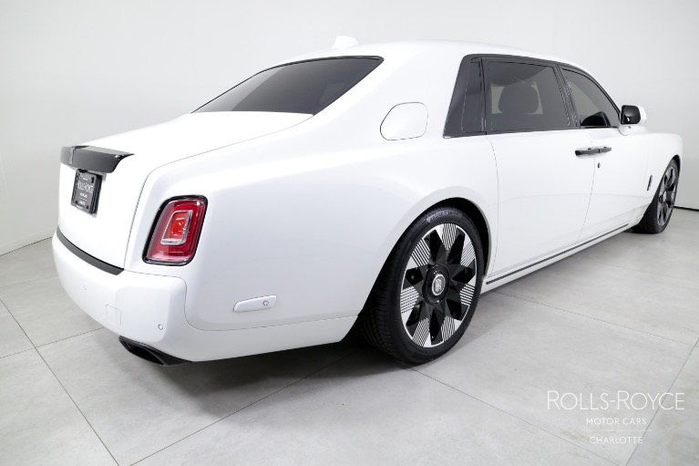 Used-2022-Rolls-Royce-Phantom-EWB