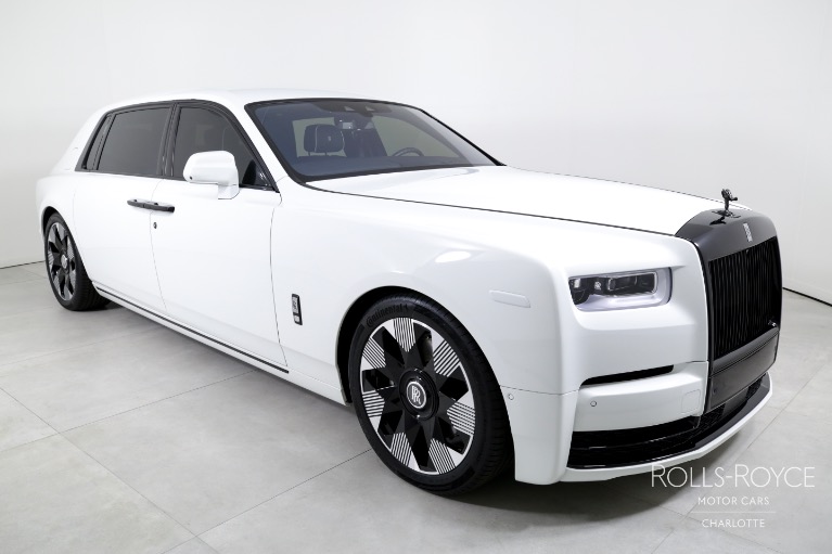 Used-2022-Rolls-Royce-Phantom-EWB