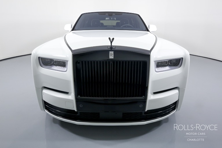 Used-2022-Rolls-Royce-Phantom-EWB