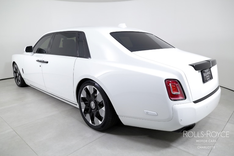 Used-2022-Rolls-Royce-Phantom-EWB