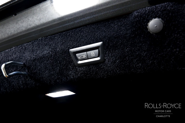 Used-2021-Rolls-Royce-Phantom