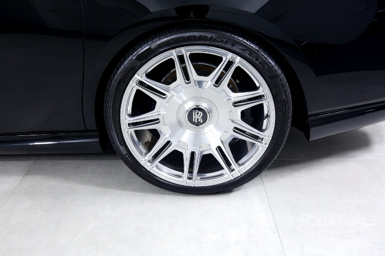 Used-2021-Rolls-Royce-Phantom