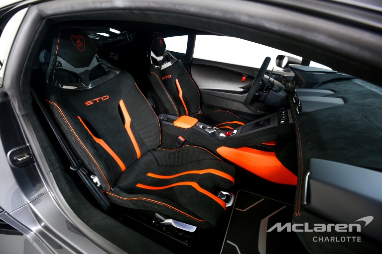Used-2022-Lamborghini-Huracan-LP-640-4-STO