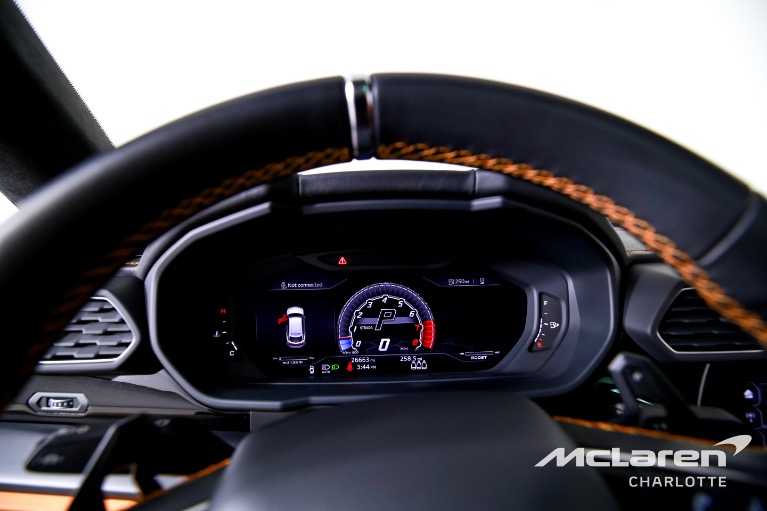 Used-2021-Lamborghini-Urus