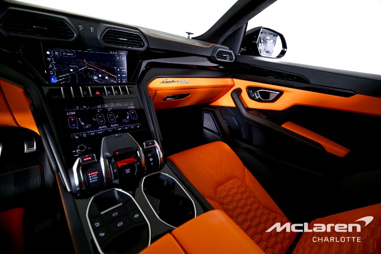 Used-2021-Lamborghini-Urus
