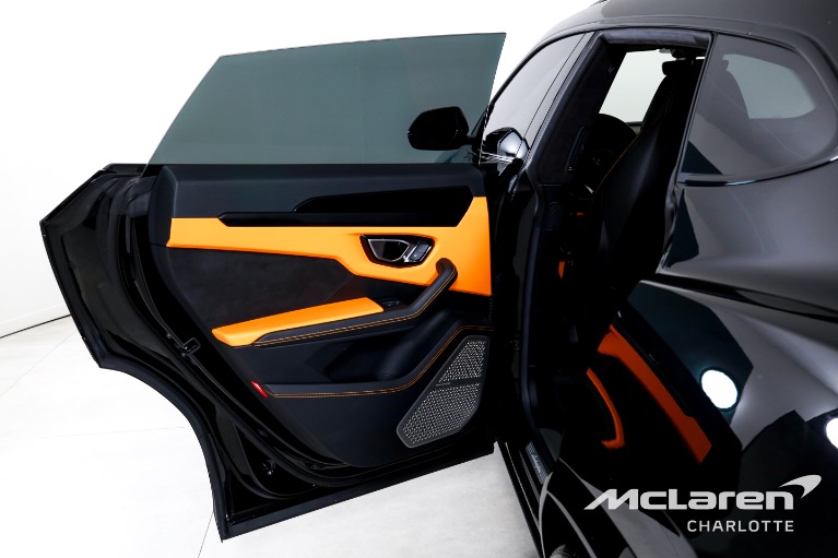 Used-2021-Lamborghini-Urus